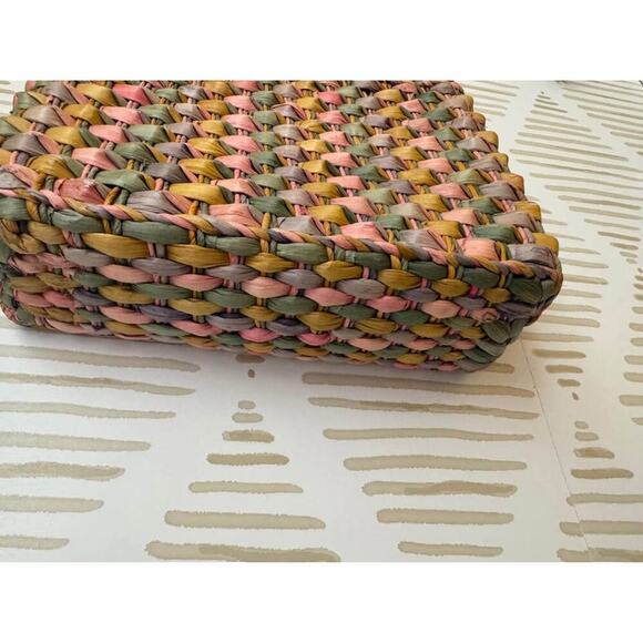 Marlo Pastel Wicker Corn Husk Tote Bag - Picture 3 of 6